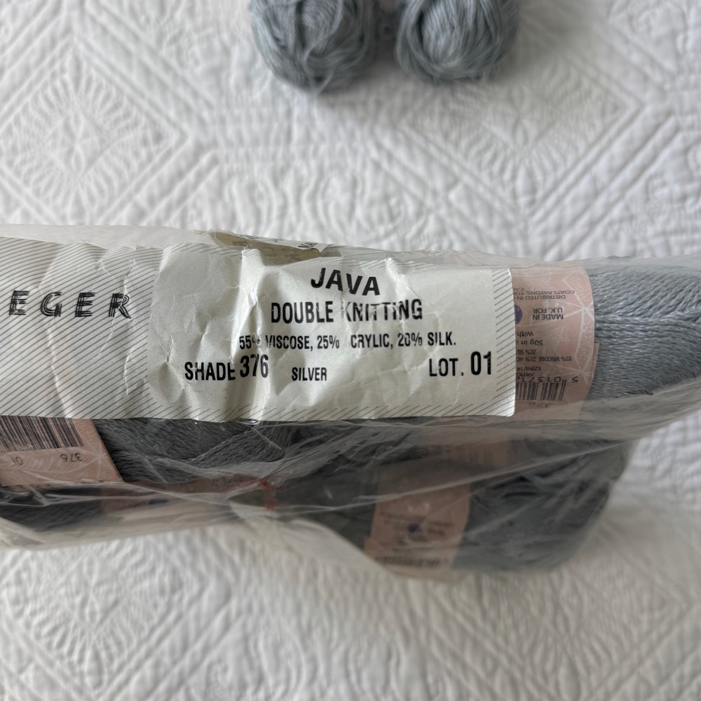 Jaeger Java Double Knitting Yarn Silver Shade 376 Lot 01 Silk Blend 12 Balls - Picture 3 of 6